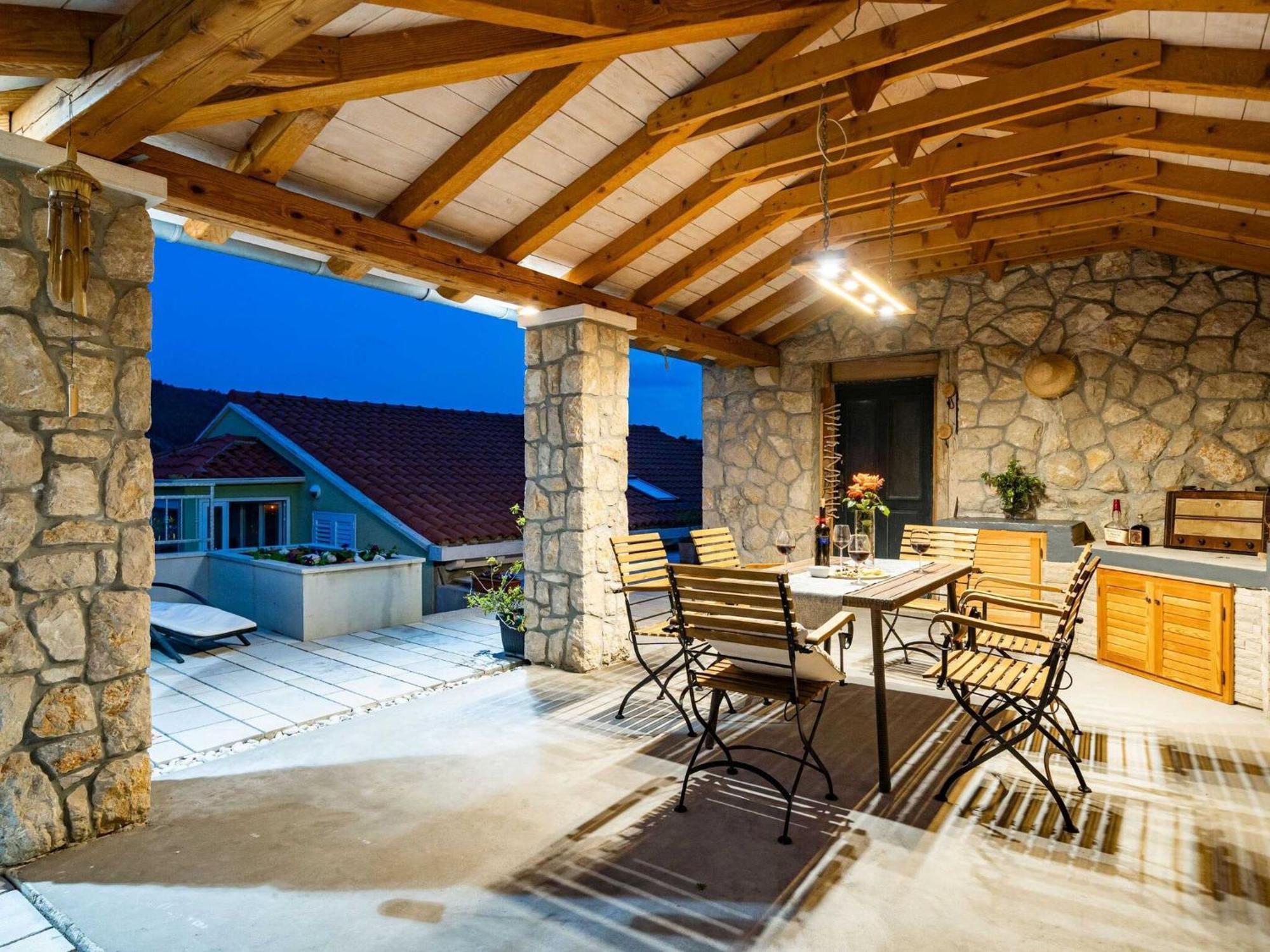 Arcadia- Two Bedroom With Terrace And Sea View